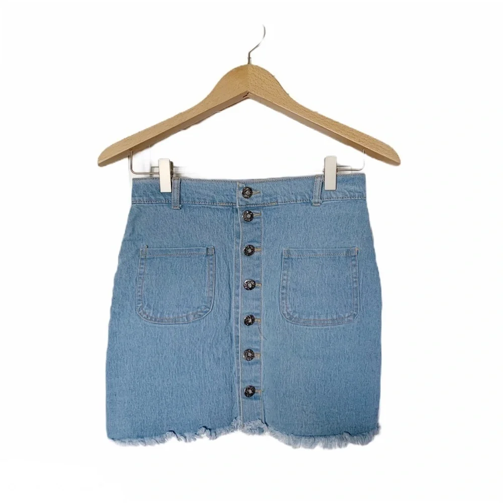High‎ Rise Light Wash Denim Mini Skirt M​​​​​​​​​​​​​​​​​​​​​​​​​​​​​​
